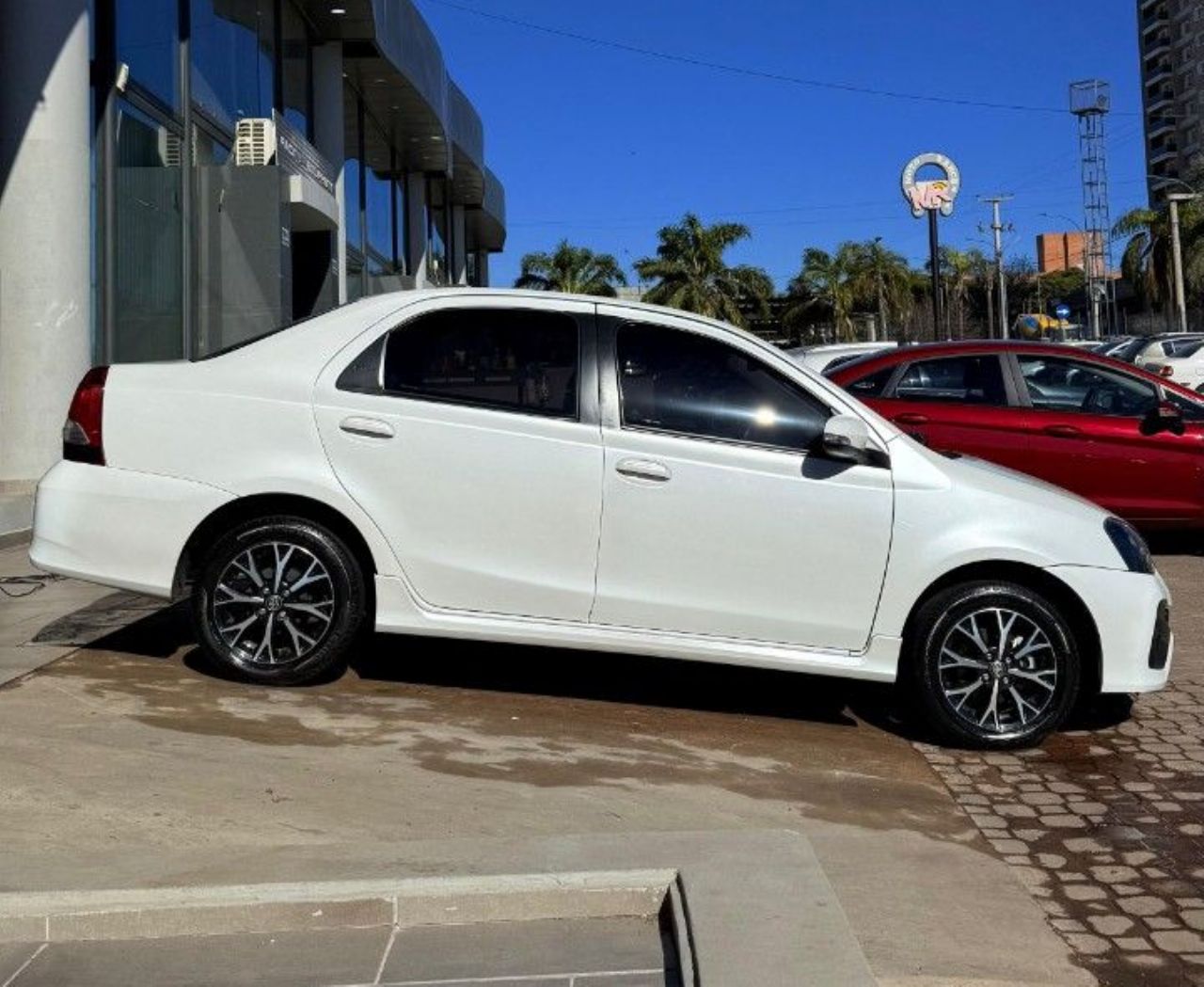 Toyota Etios Usado Financiado en Córdoba, deRuedas