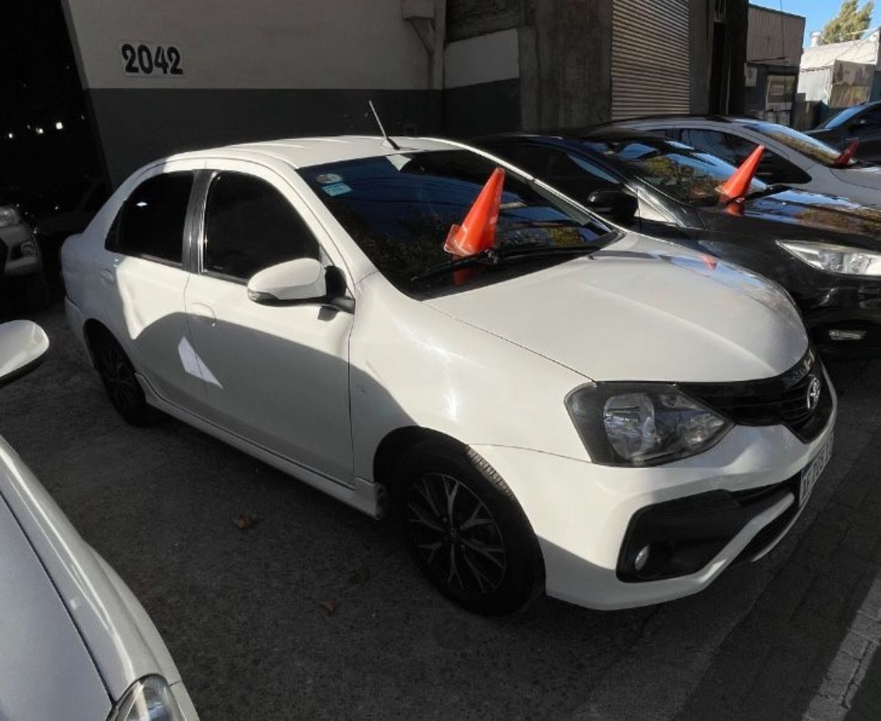 Toyota Etios Usado en Mendoza, deRuedas