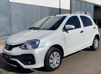 Toyota Etios Usado en Mendoza Financiado