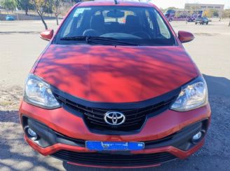 Toyota Etios Usado en Córdoba Financiado