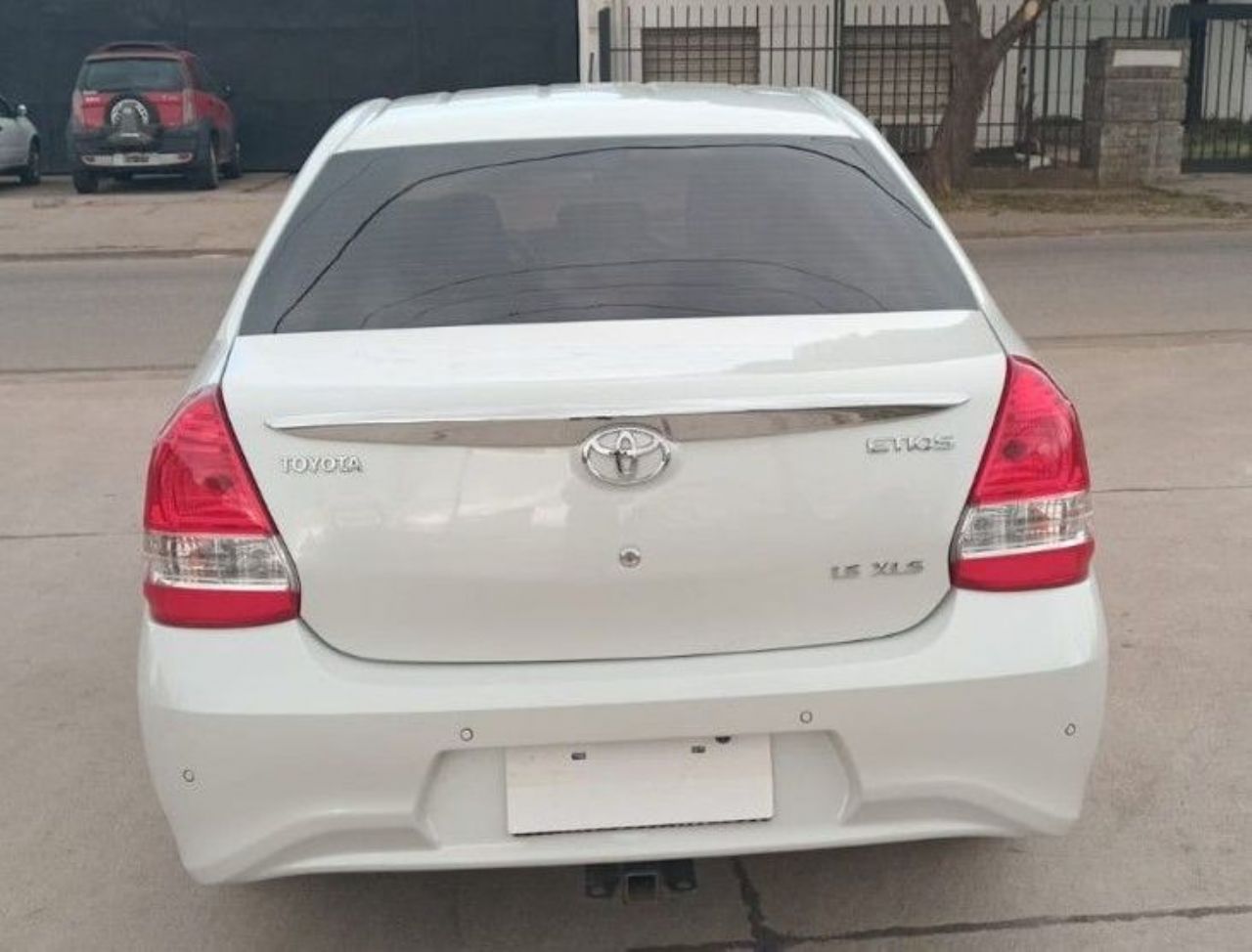 Toyota Etios Usado Financiado en Córdoba, deRuedas