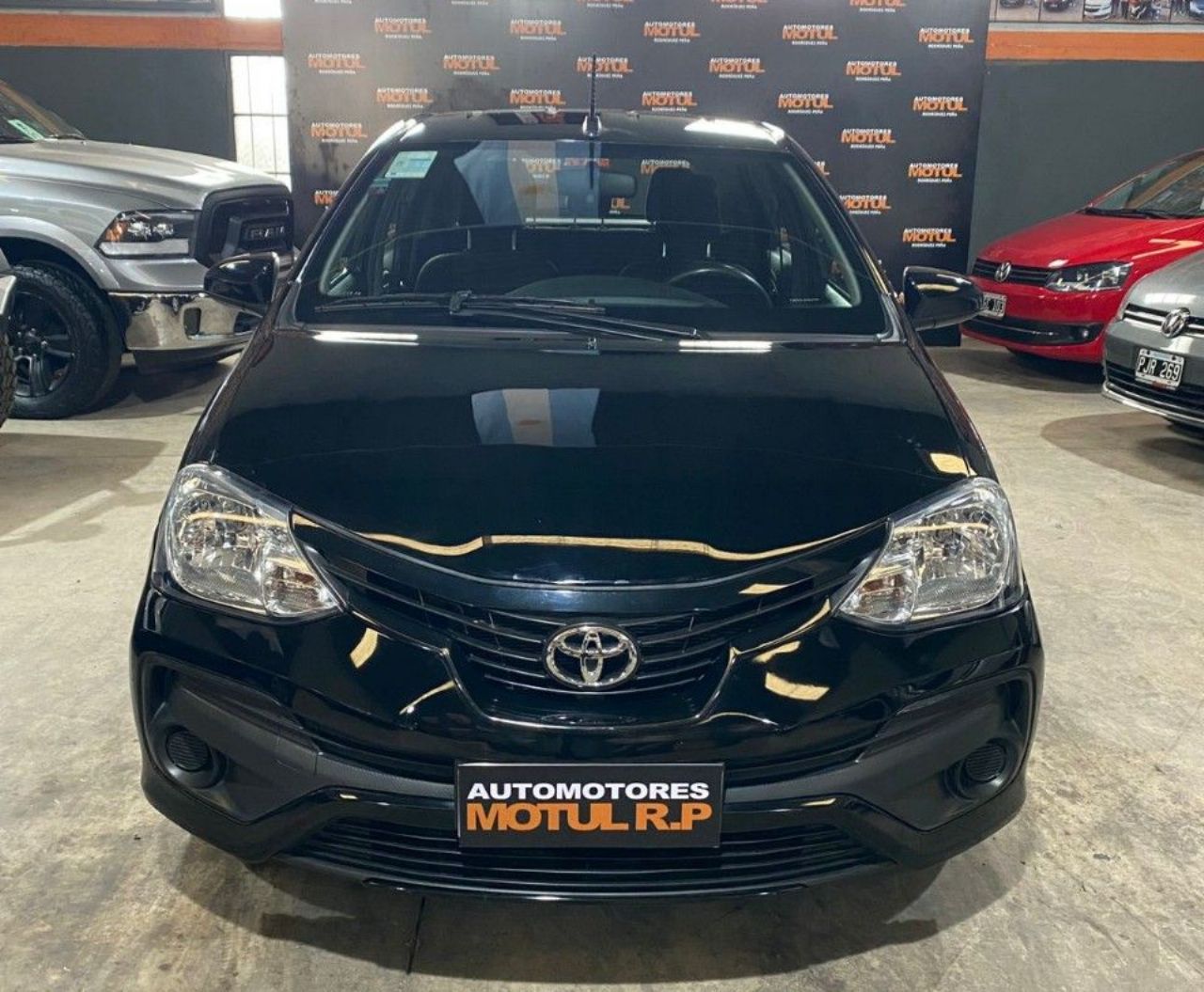 Toyota Etios Usado en Mendoza, deRuedas