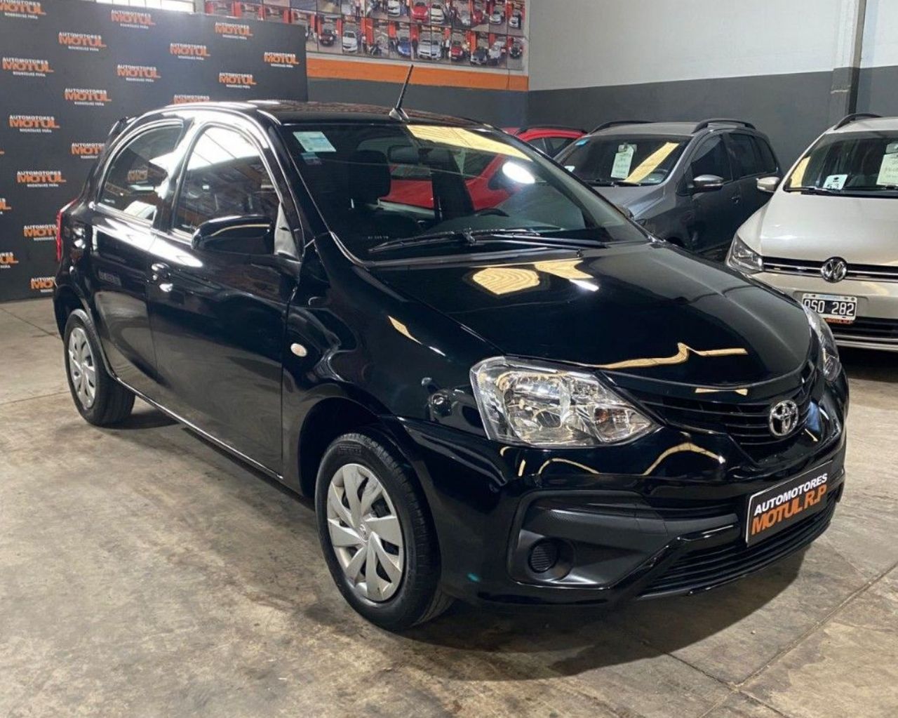 Toyota Etios Usado en Mendoza, deRuedas