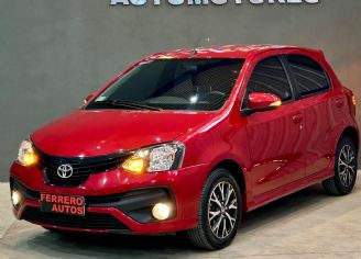 Toyota Etios Usado en Córdoba Financiado