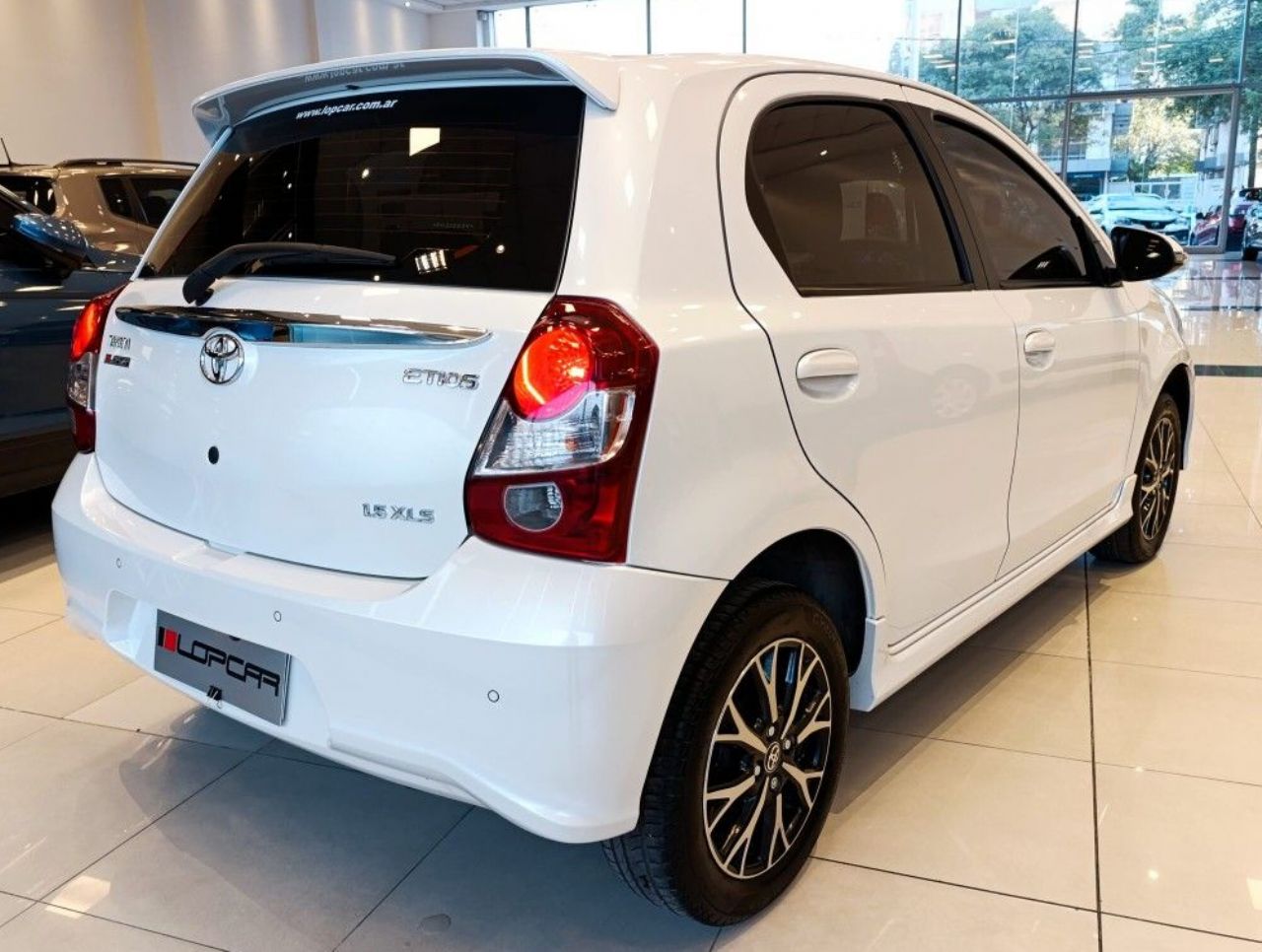 Toyota Etios Usado Financiado en Córdoba, deRuedas