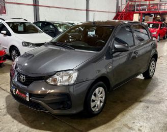 Toyota Etios Usado en Mendoza Financiado