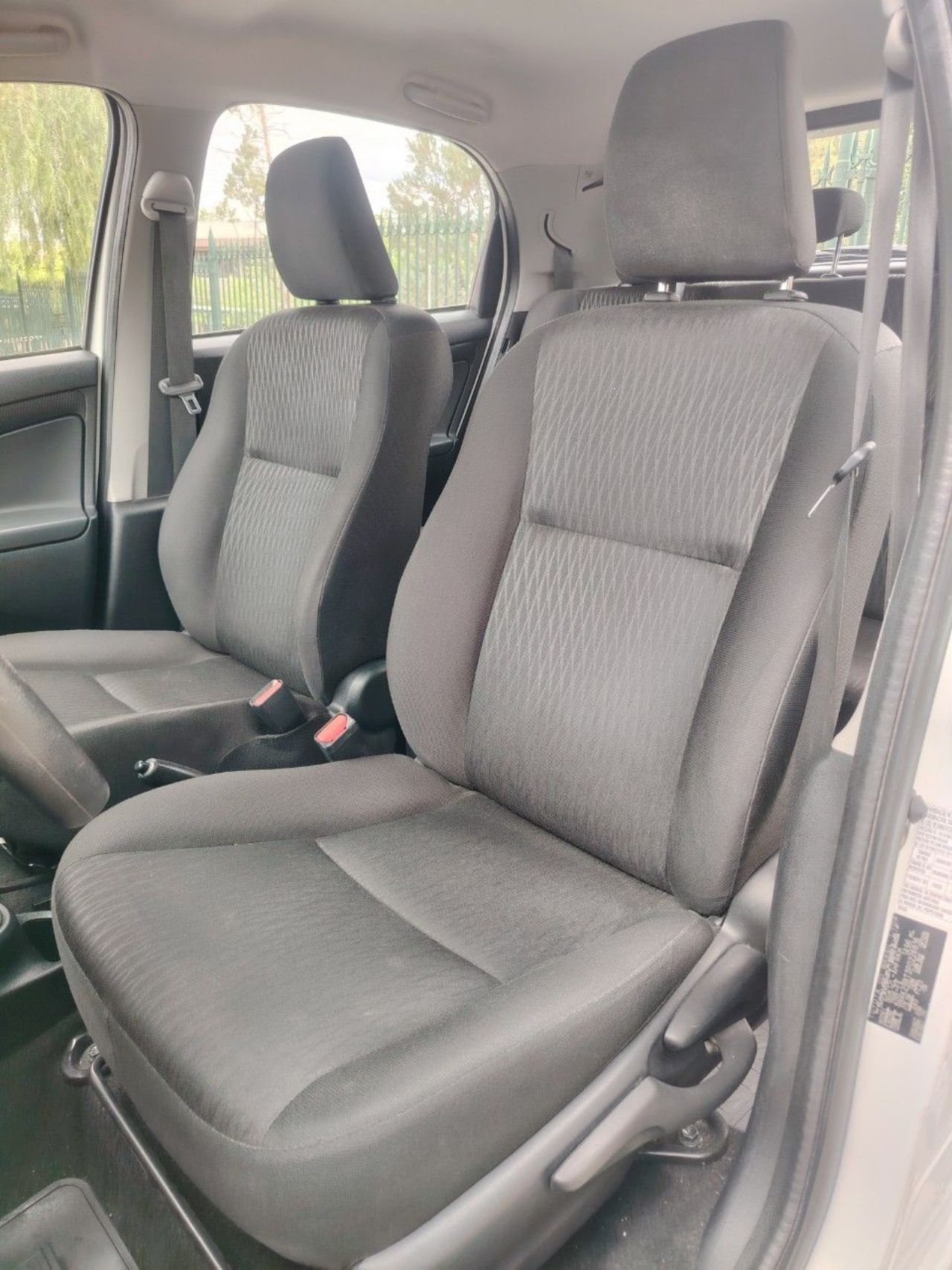 Toyota Etios Usado en Mendoza, deRuedas