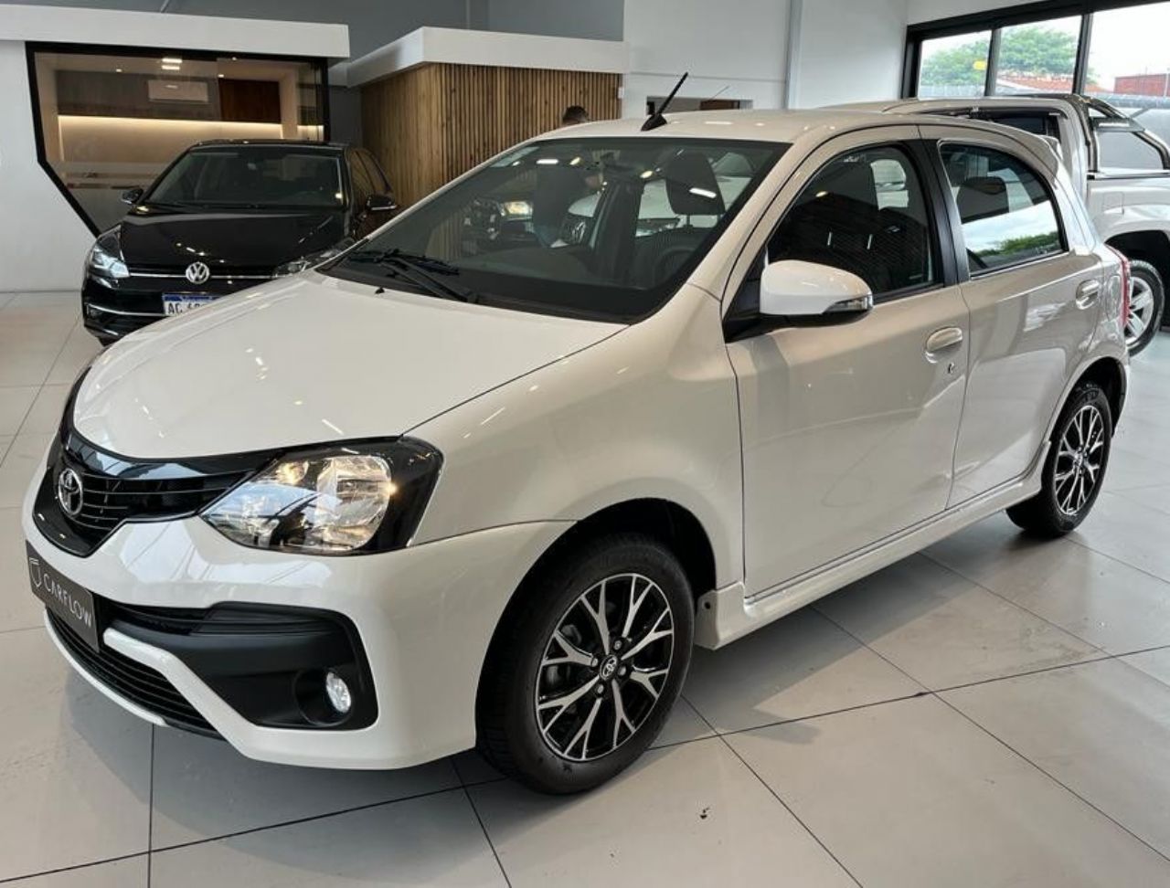 Toyota Etios Nuevo en Córdoba, deRuedas