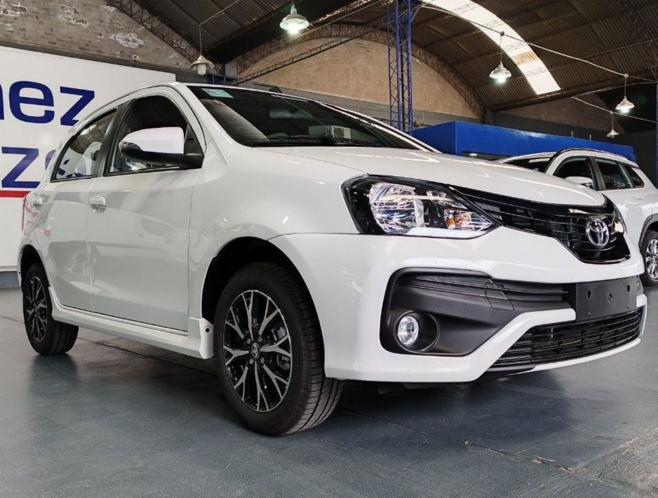 Toyota Etios Usado en Mendoza, deRuedas