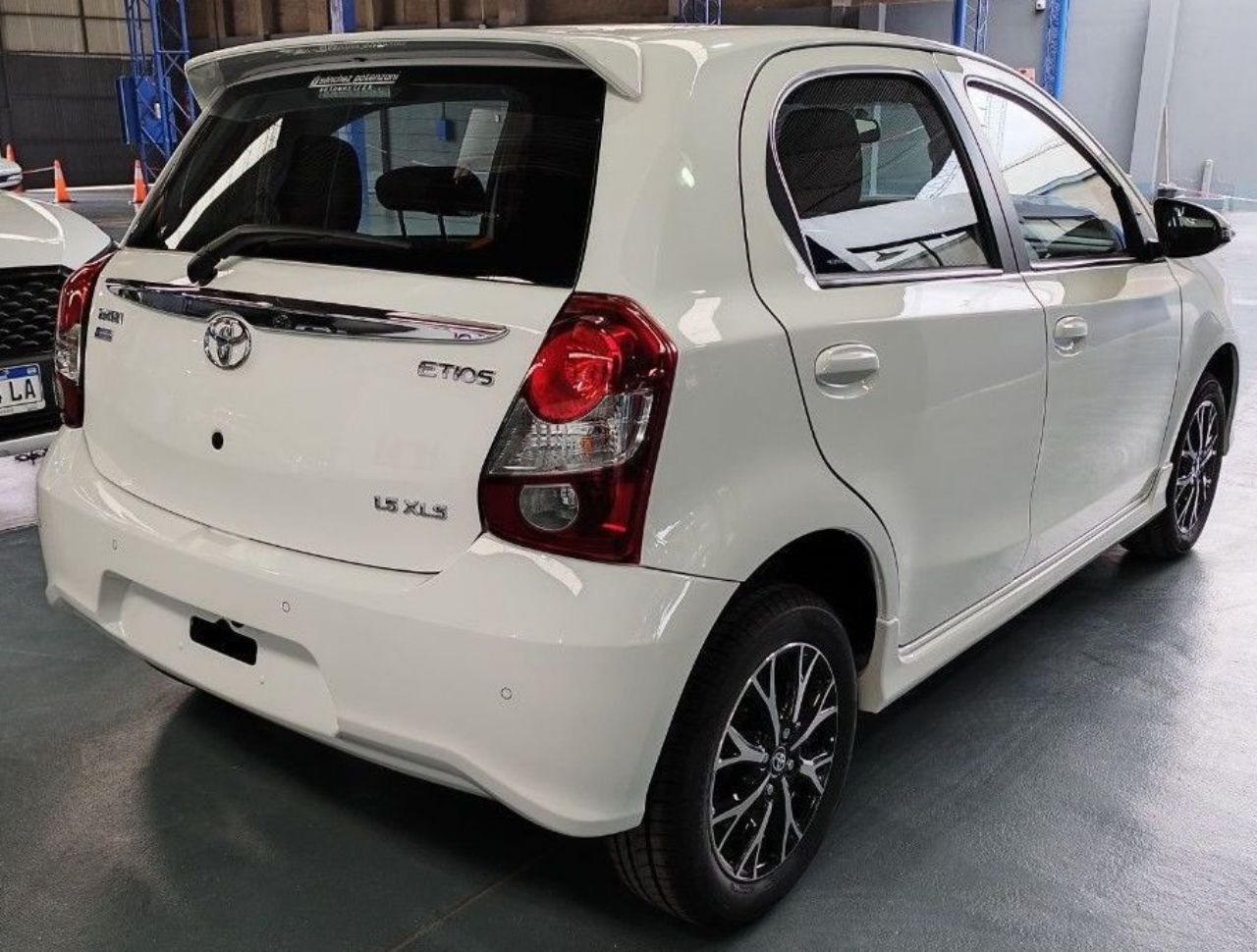 Toyota Etios Usado en Mendoza, deRuedas