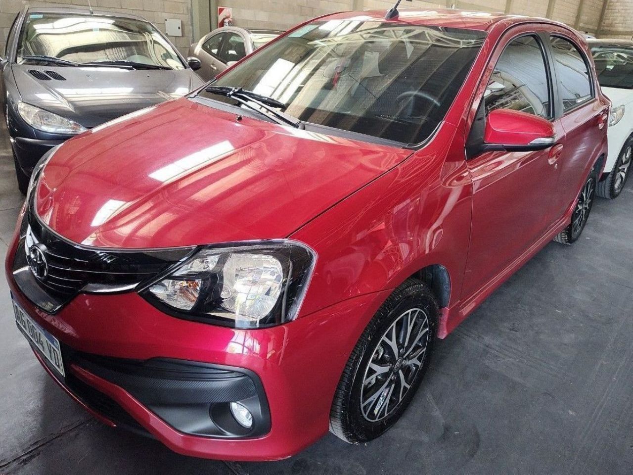 Toyota Etios Usado en Mendoza, deRuedas