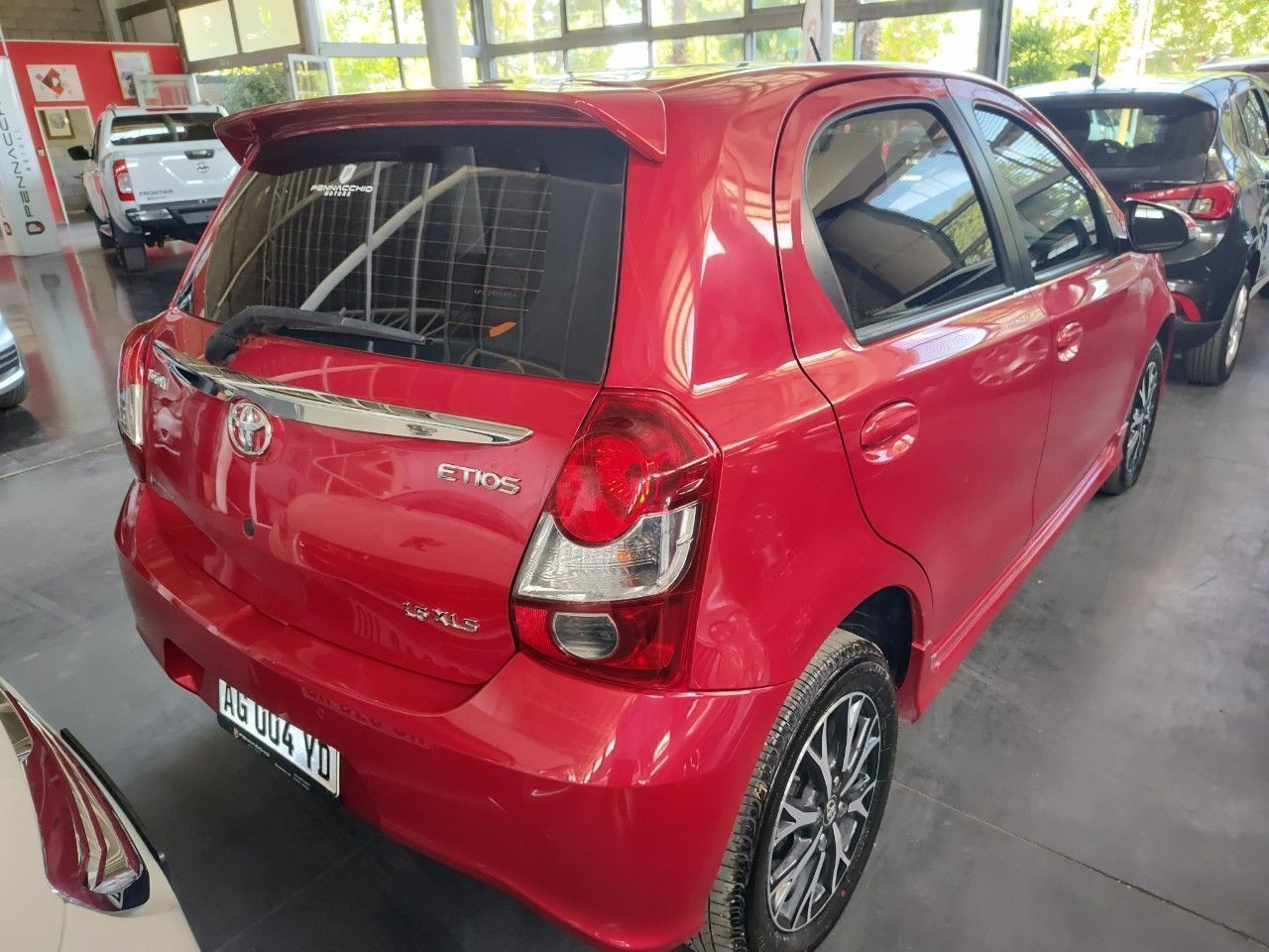 Toyota Etios Usado en Mendoza, deRuedas