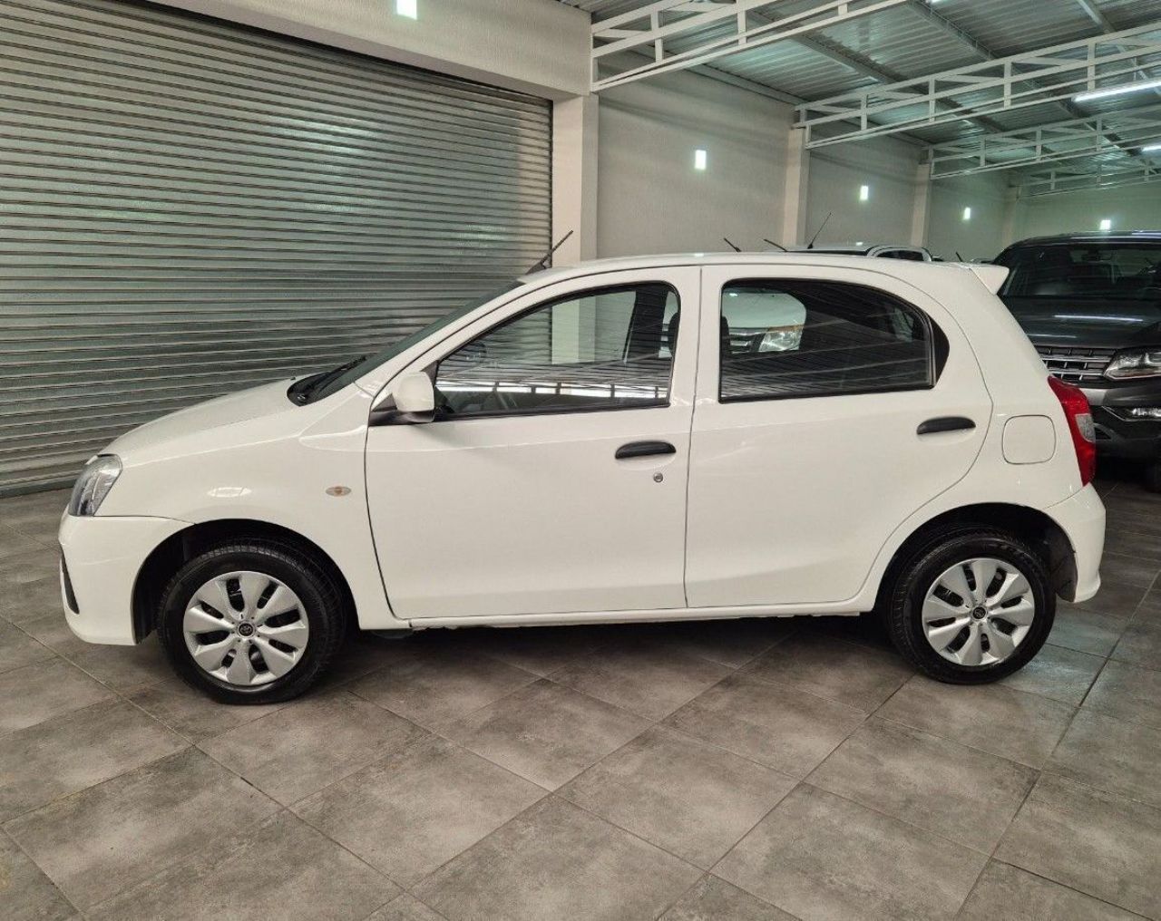 Toyota Etios Usado Financiado en Mendoza, deRuedas