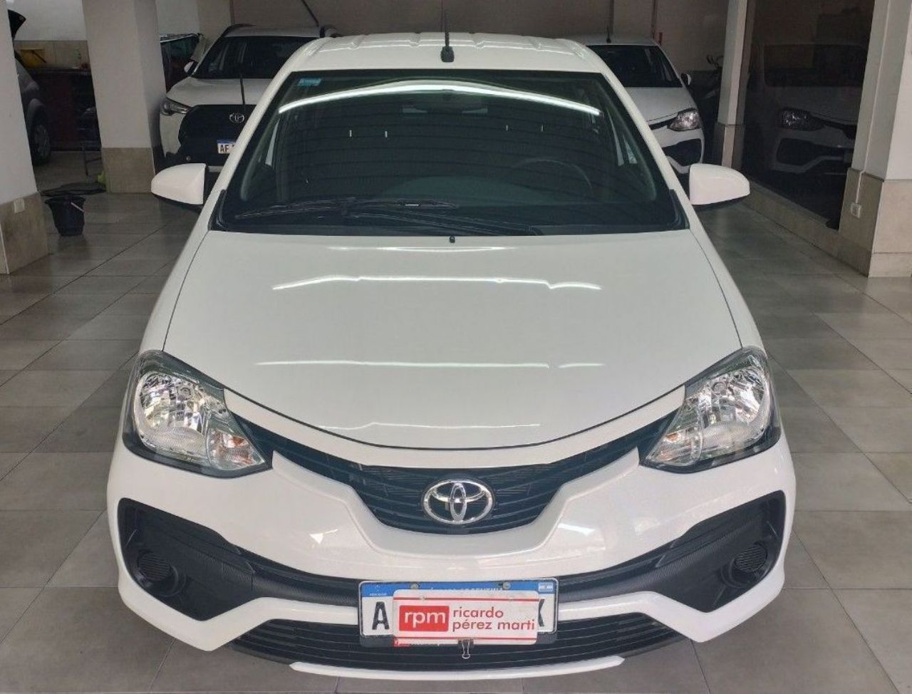 Toyota Etios Usado en Mendoza, deRuedas