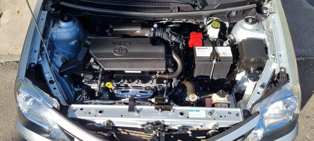 Toyota Etios Usado en Mendoza, deRuedas