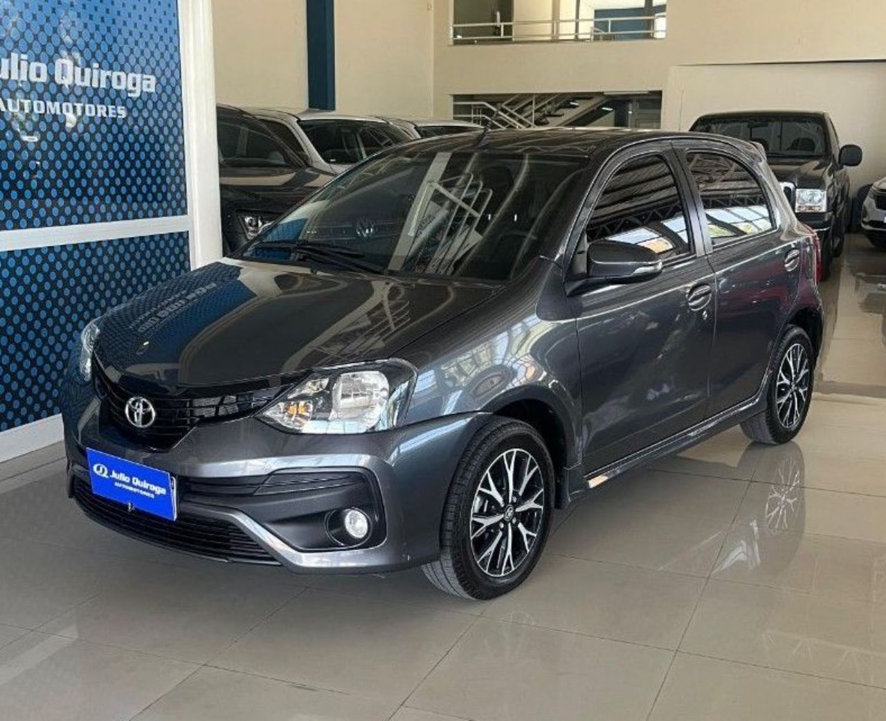 Toyota Etios Usado en Mendoza, deRuedas