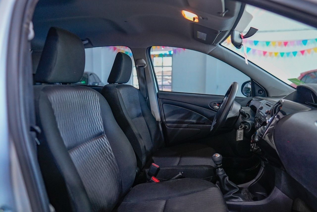 Toyota Etios Usado en San Luis, deRuedas