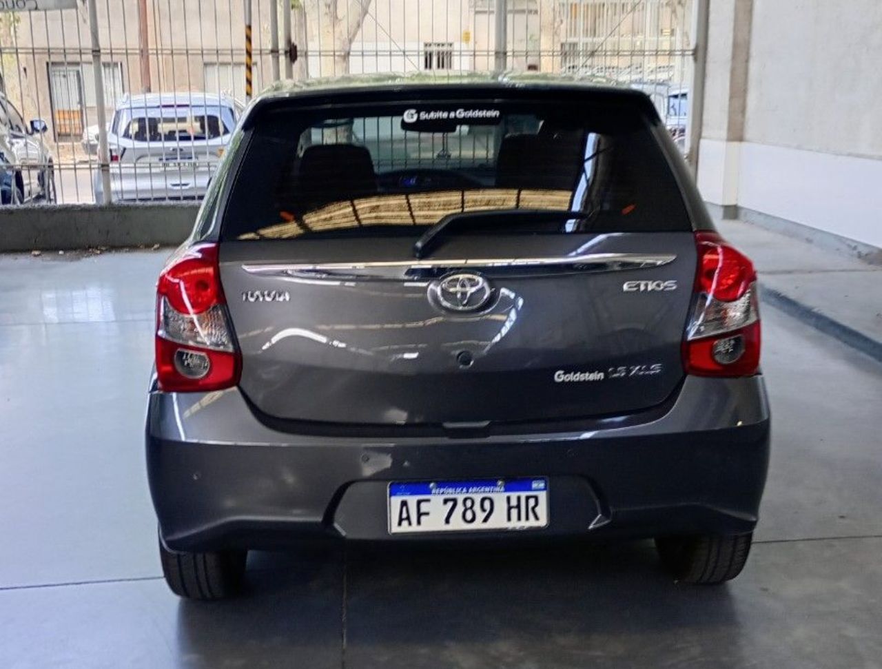 Toyota Etios Usado en Mendoza, deRuedas