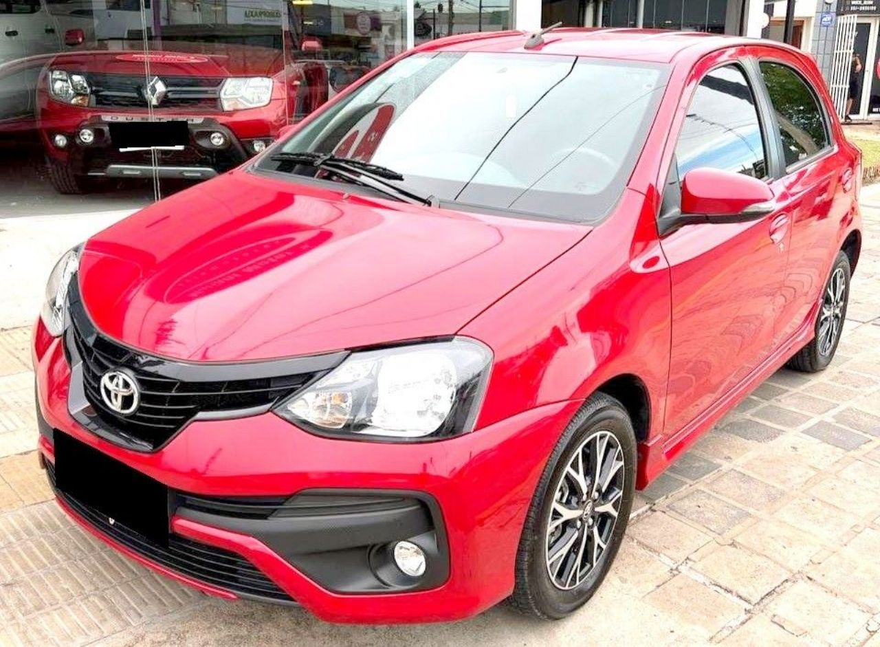 Toyota Etios Usado Financiado en Córdoba, deRuedas