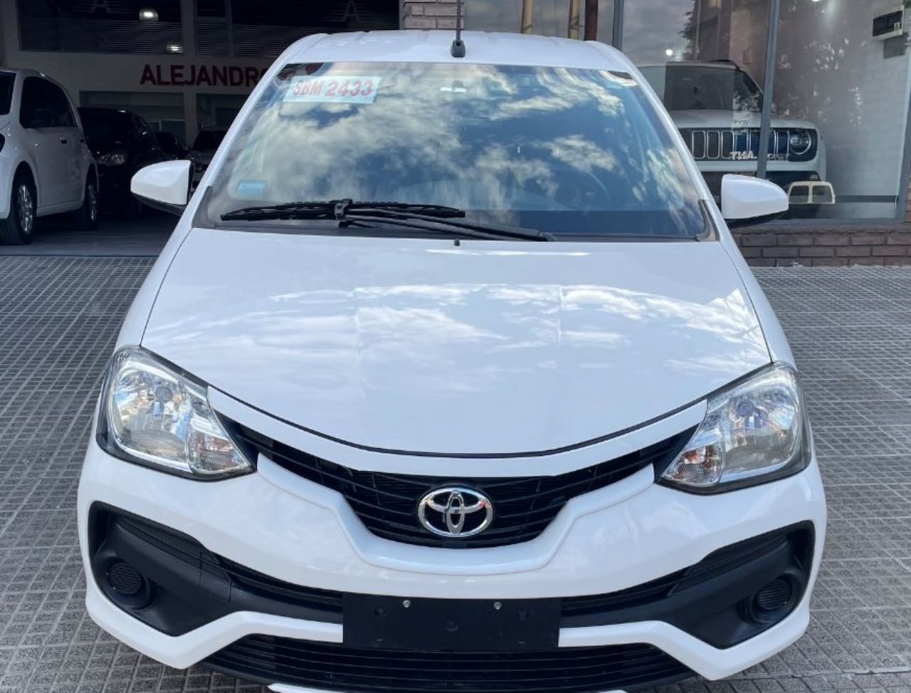 Toyota Etios Usado Financiado en Córdoba, deRuedas