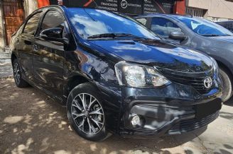 Toyota Etios Usado en Mendoza Financiado