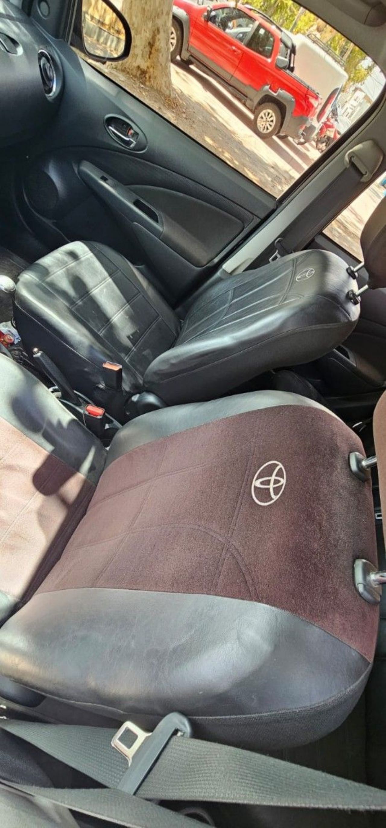 Toyota Etios Usado Financiado en Mendoza, deRuedas
