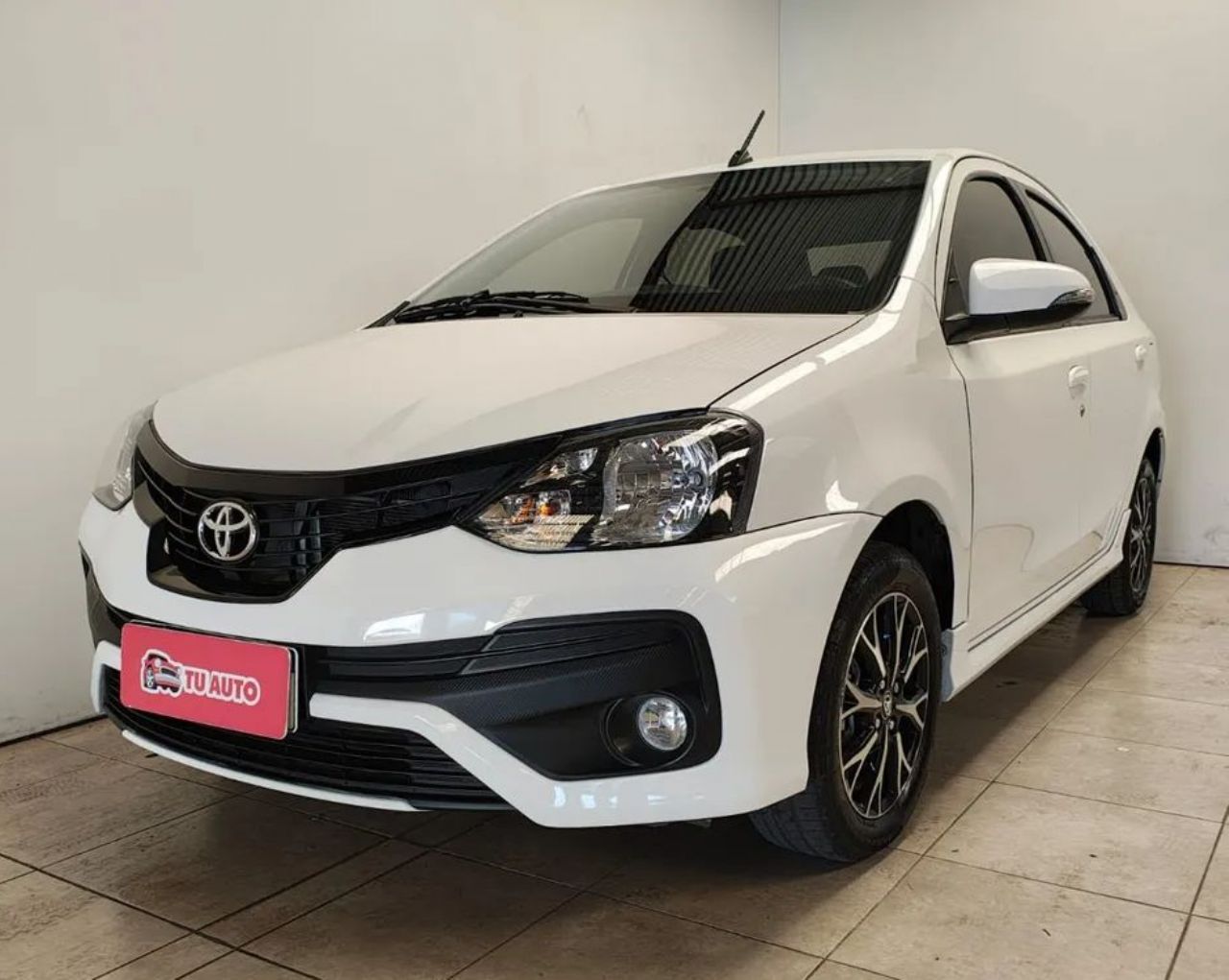 Toyota Etios Usado en Córdoba, deRuedas