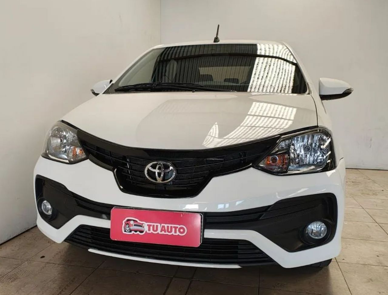 Toyota Etios Usado en Córdoba, deRuedas