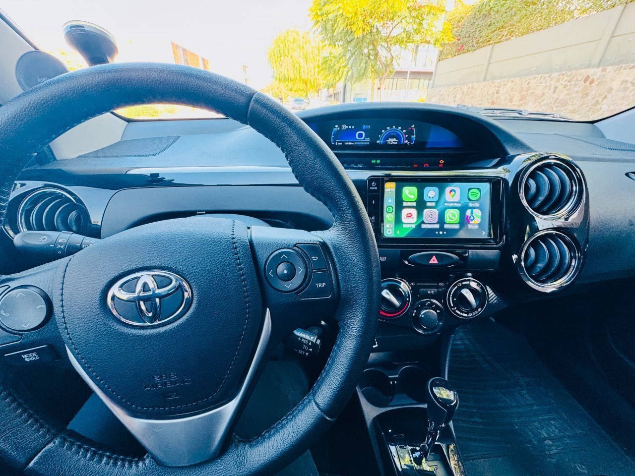 Toyota Etios Usado en Mendoza, deRuedas