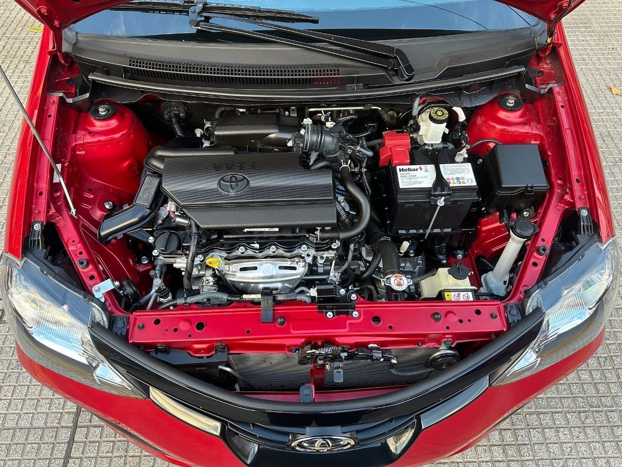 Toyota Etios Usado Financiado en Mendoza, deRuedas