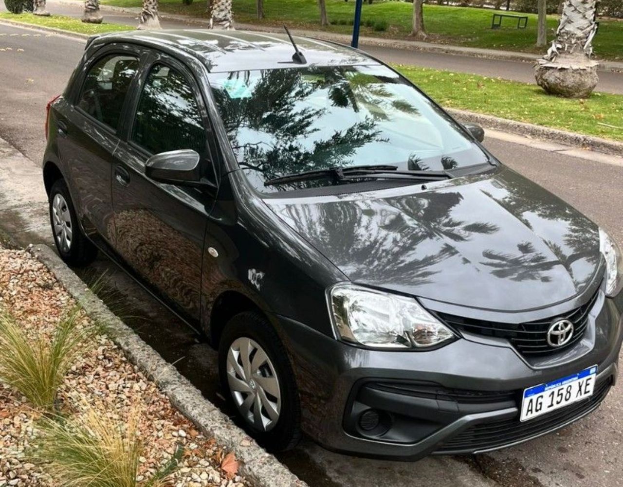Toyota Etios Usado en Mendoza, deRuedas