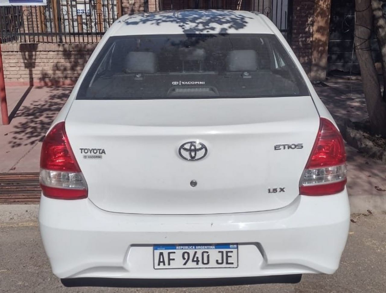Toyota Etios Usado en Mendoza, deRuedas