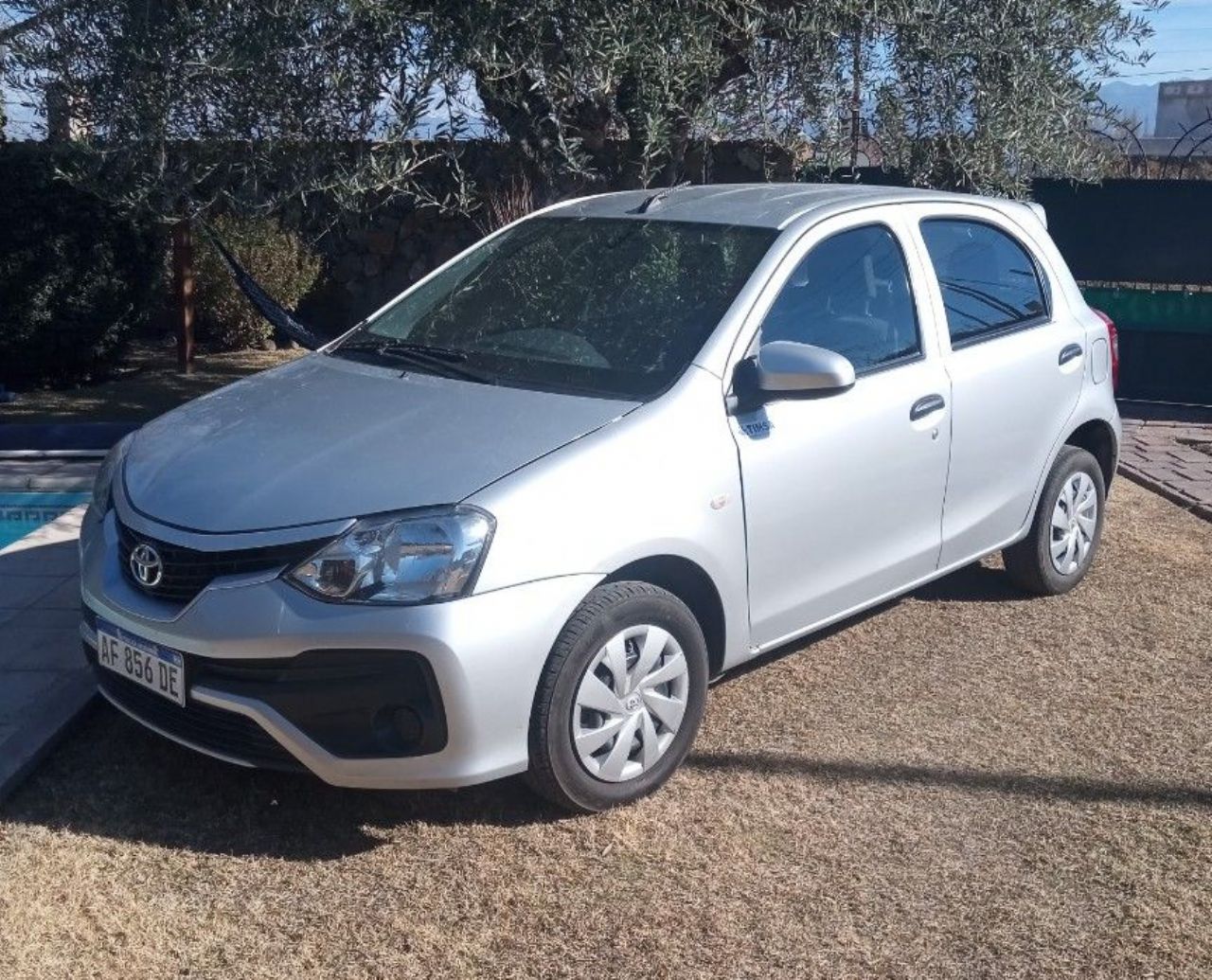 Toyota Etios Usado en Mendoza, deRuedas