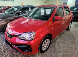 Toyota Etios Usado en Buenos Aires Financiado