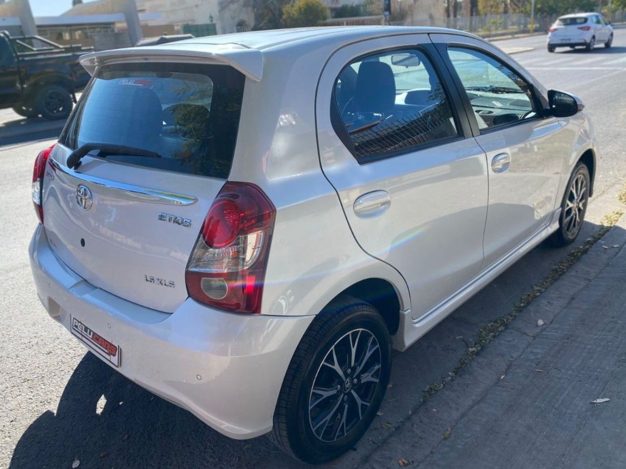 Toyota Etios Usado Financiado en San Juan, deRuedas