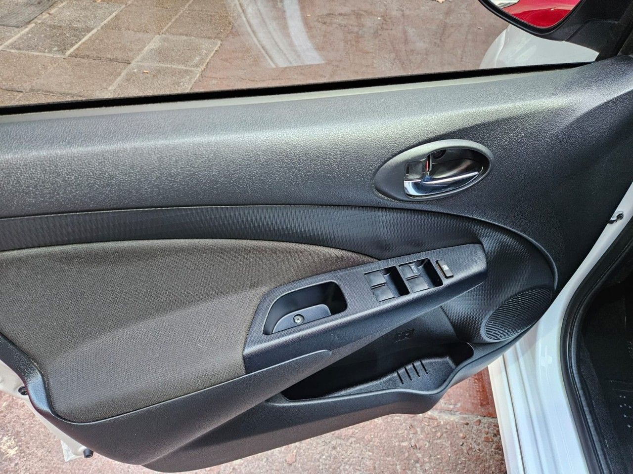 Toyota Etios Usado en Mendoza, deRuedas