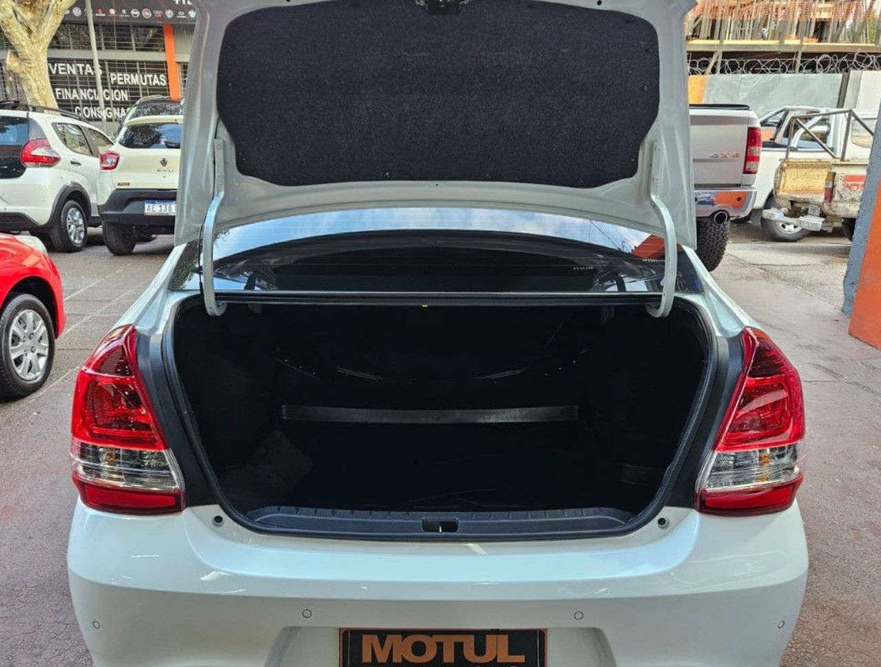 Toyota Etios Usado en Mendoza, deRuedas