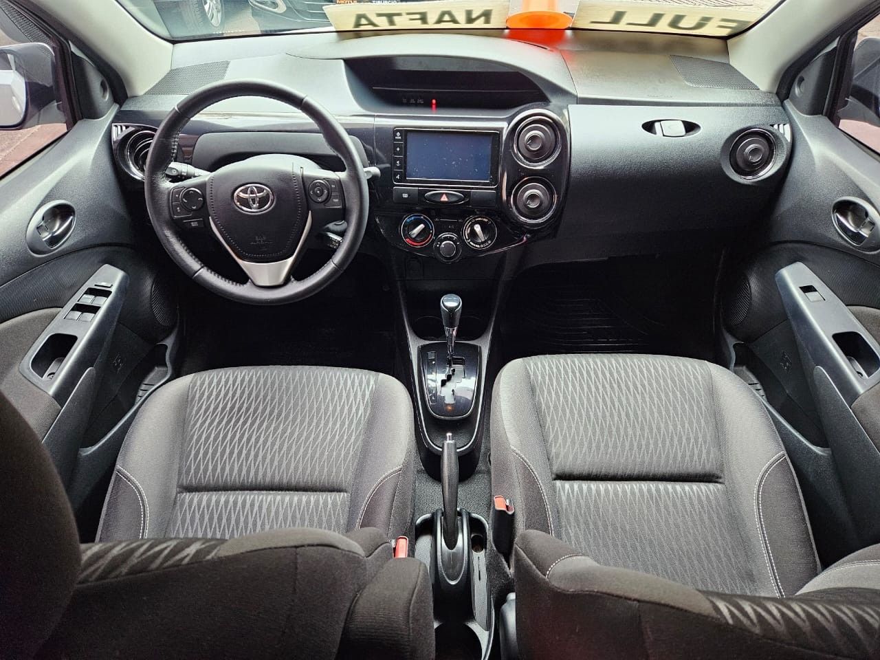 Toyota Etios Usado en Mendoza, deRuedas
