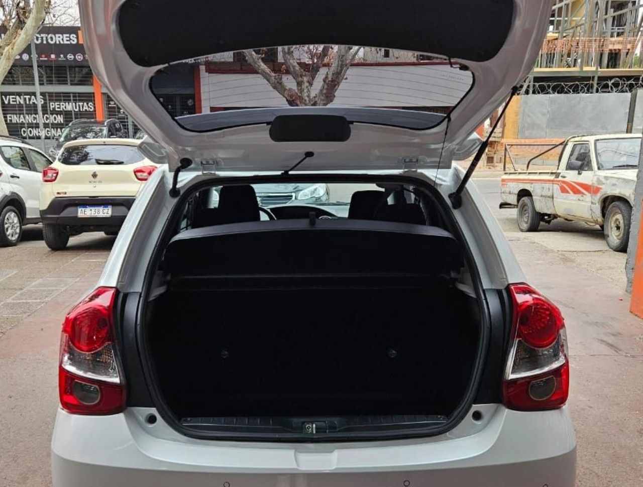 Toyota Etios Usado en Mendoza, deRuedas