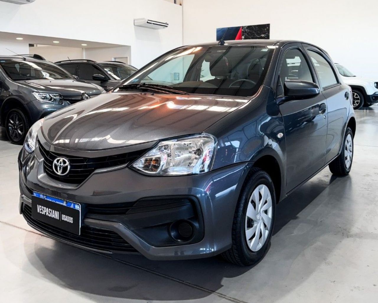 Toyota Etios Usado Financiado en Córdoba, deRuedas