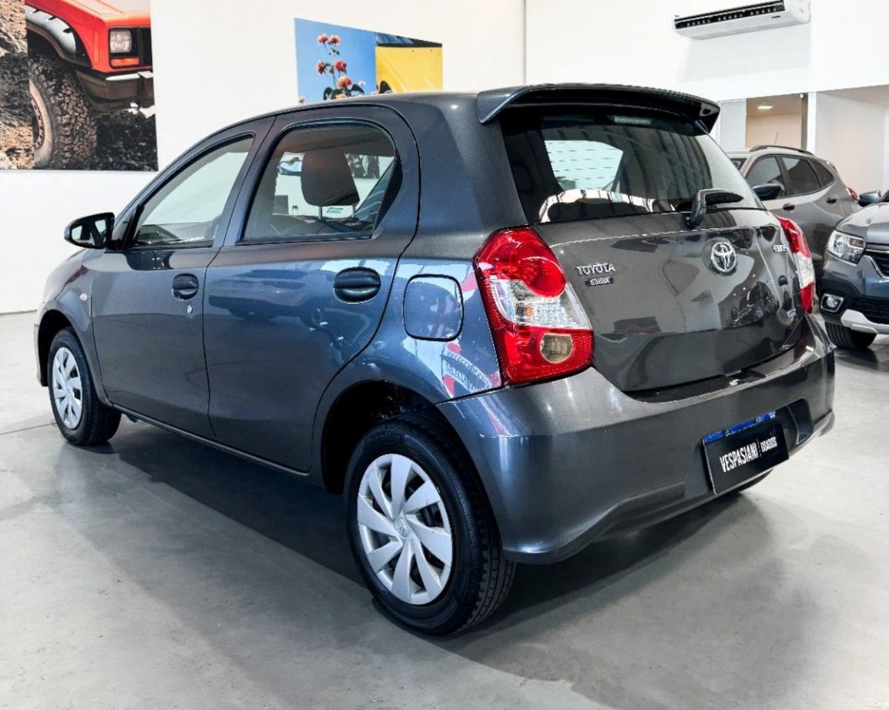 Toyota Etios Usado Financiado en Córdoba, deRuedas
