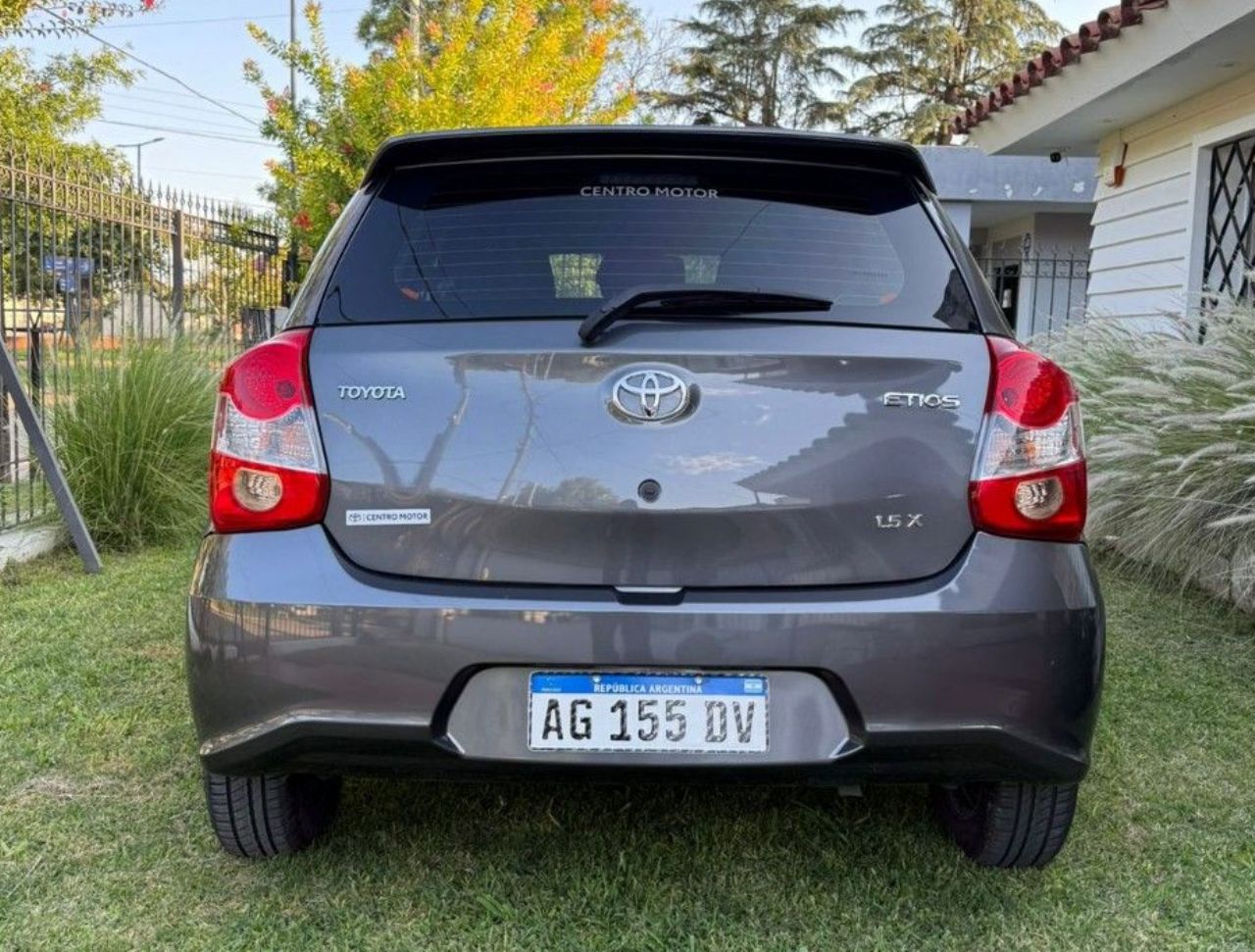 Toyota Etios Usado Financiado en Córdoba, deRuedas