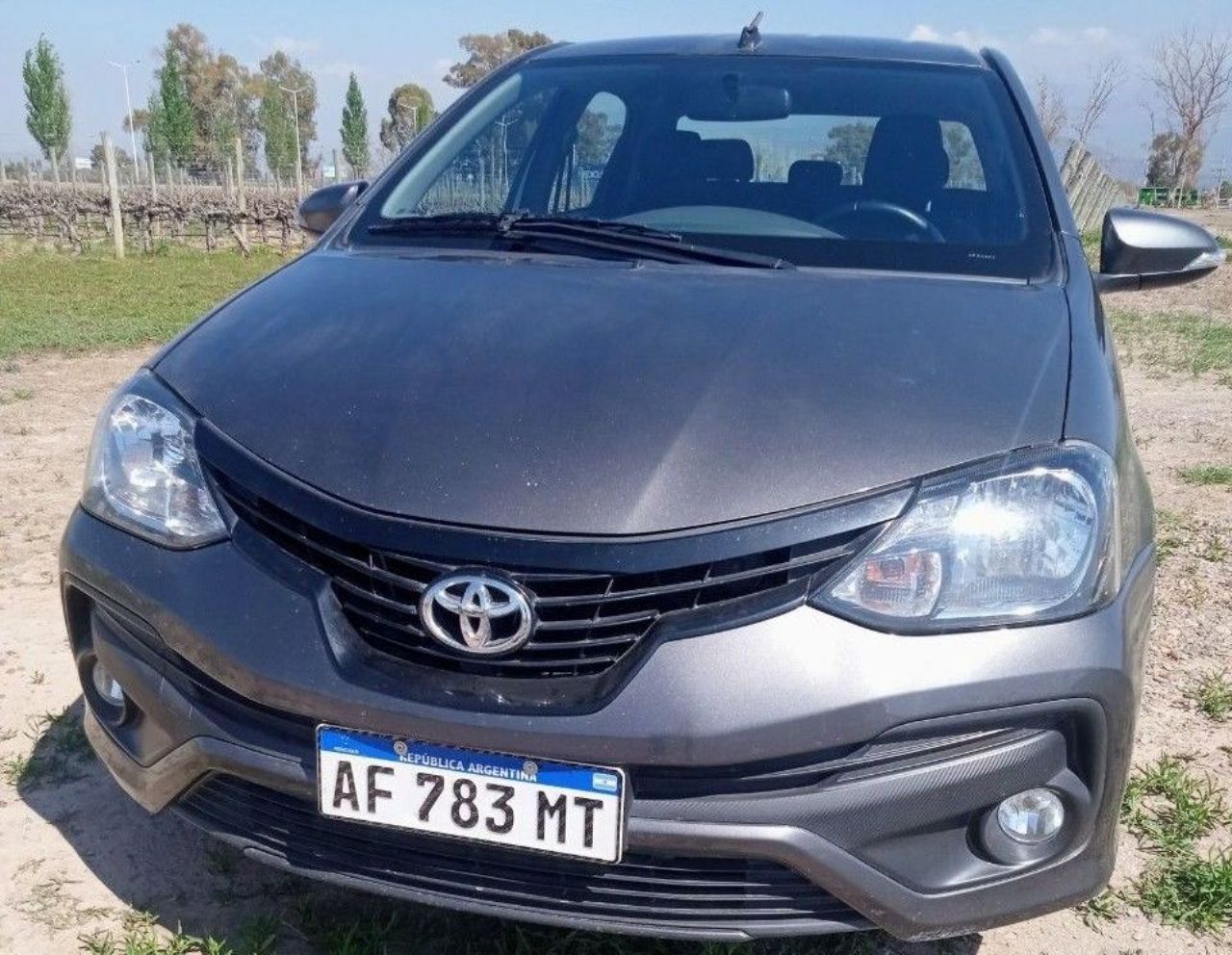 Toyota Etios Usado en Mendoza, deRuedas