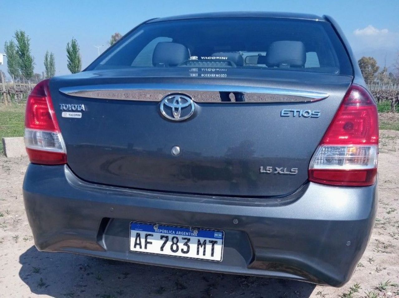 Toyota Etios Usado en Mendoza, deRuedas