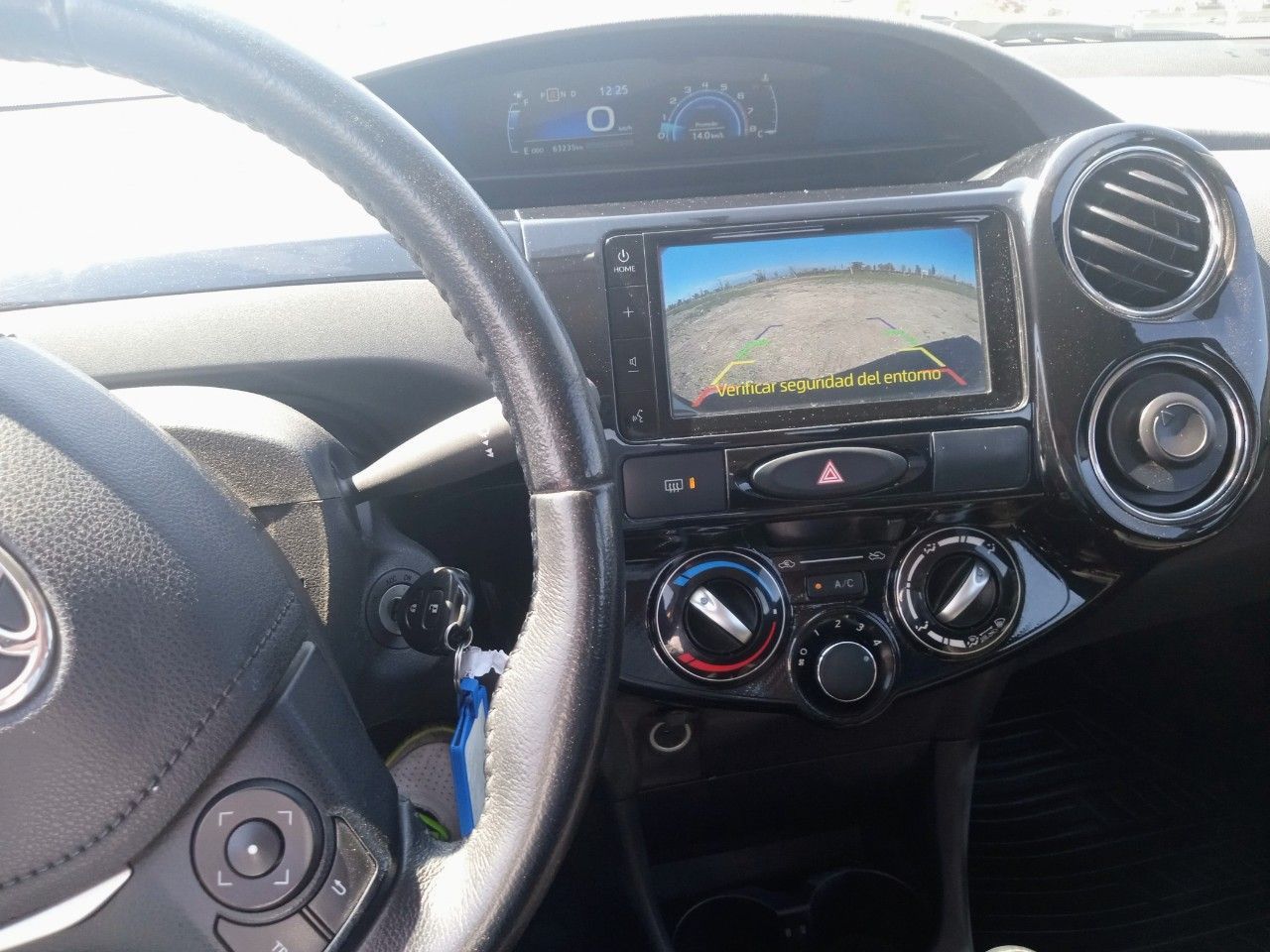 Toyota Etios Usado en Mendoza, deRuedas