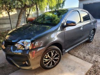 Toyota Etios Usado en Santiago Del Estero
