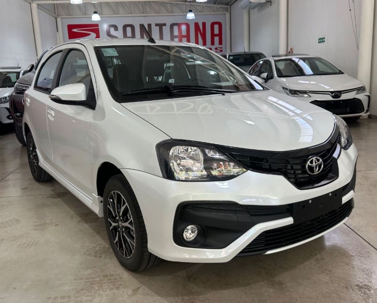 Toyota Etios Usado en Mendoza, deRuedas