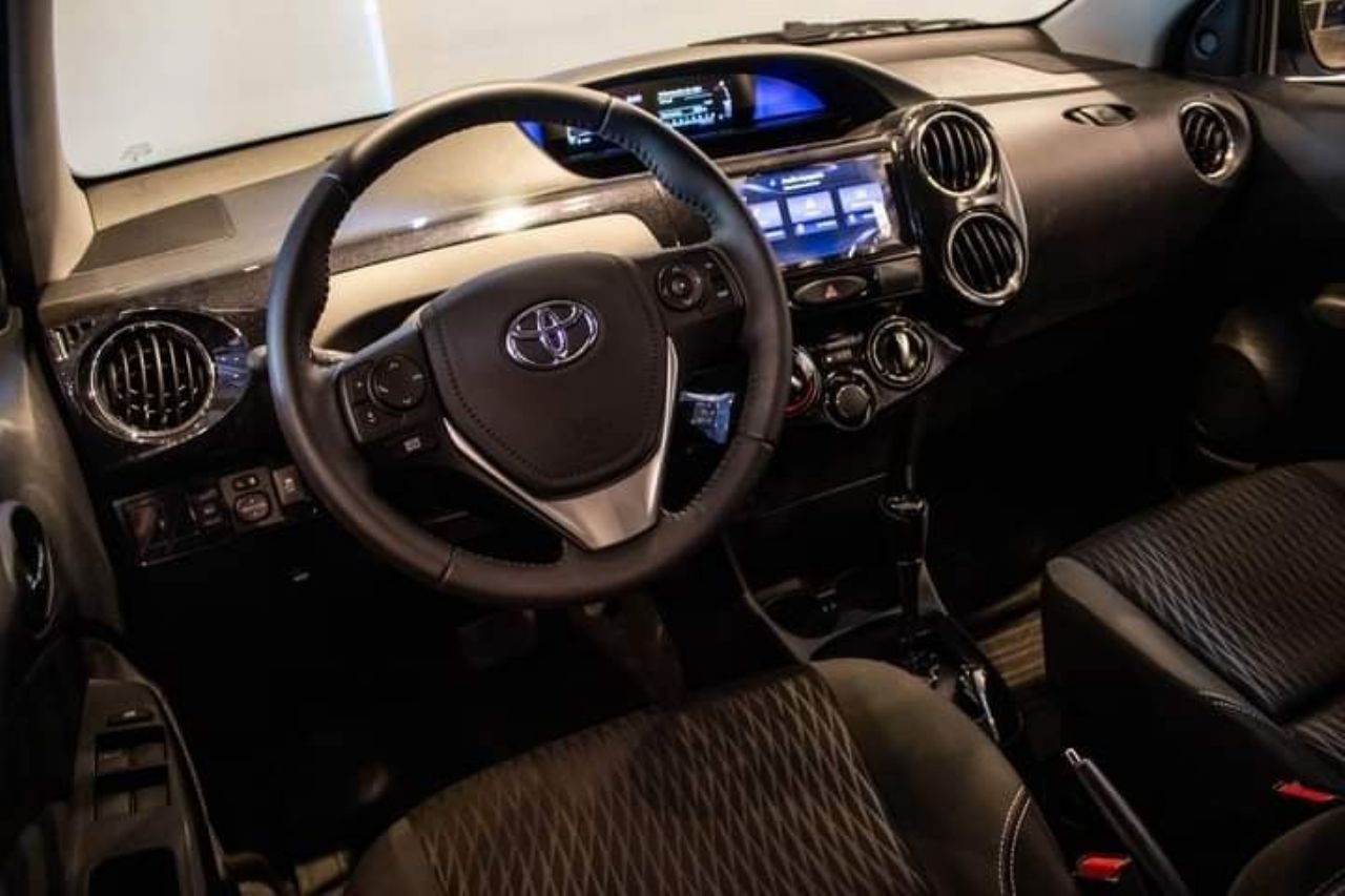 Toyota Etios Nuevo Financiado en Córdoba, deRuedas