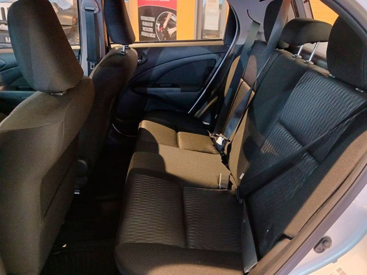 Toyota Etios Usado en Mendoza, deRuedas