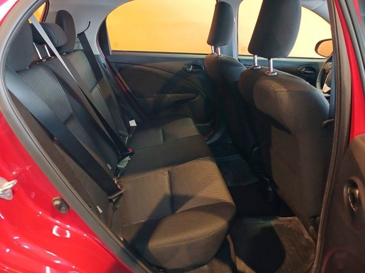 Toyota Etios Usado en Mendoza, deRuedas
